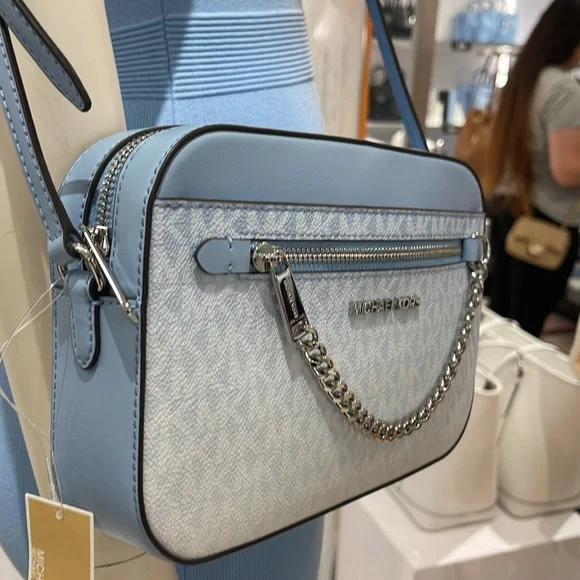 MICHAEL KORS Jet Set Large Ombré Signature Logo Crossbody Body
Light Sky… - Picture 16 of 16